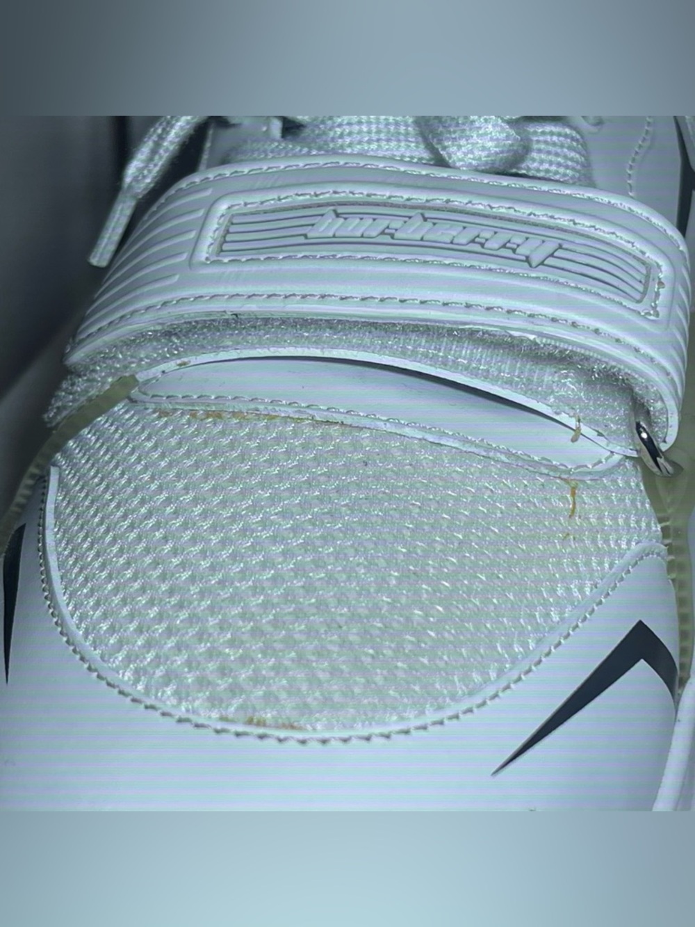 Burberry Ramsey Racing Low - Picture 5 of 9